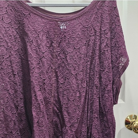 Old Navy Maroon Burgundy Lace Appliqué Cap Sleeve Top Size 4X - Picture 2 of 6